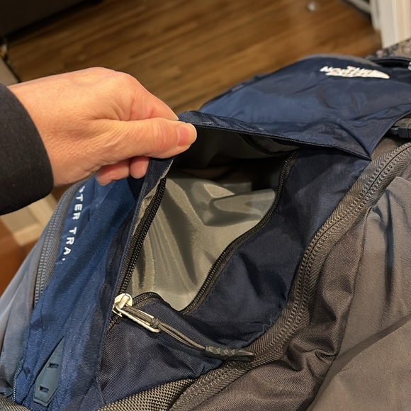The North Face Router Transit backpack - Picture 14 of 16